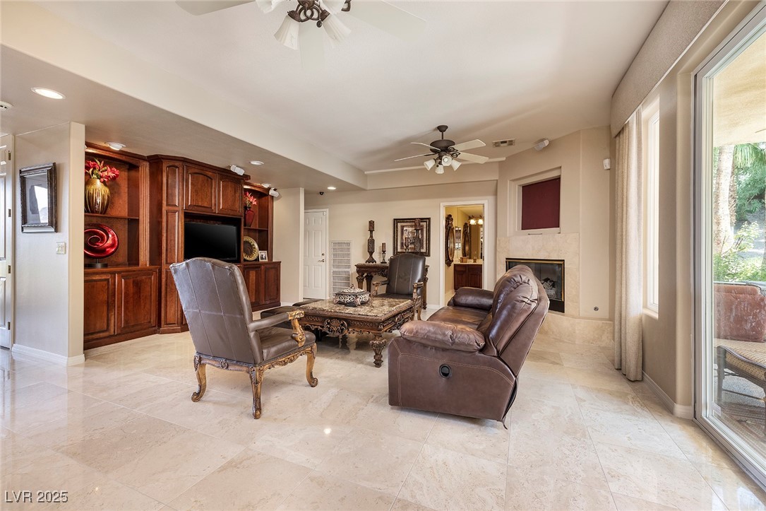 21 Grand Corniche Drive