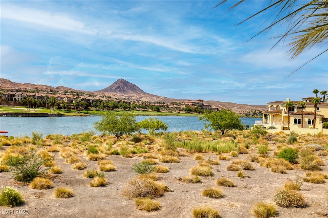 21 Grand Corniche Drive