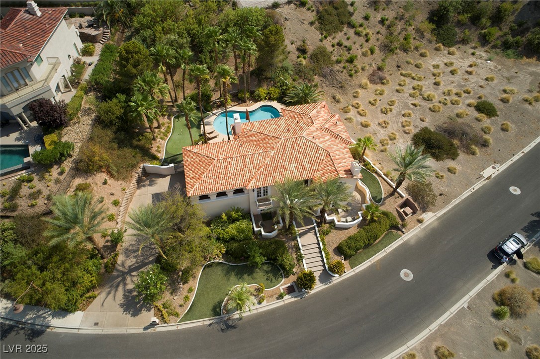 21 Grand Corniche Drive