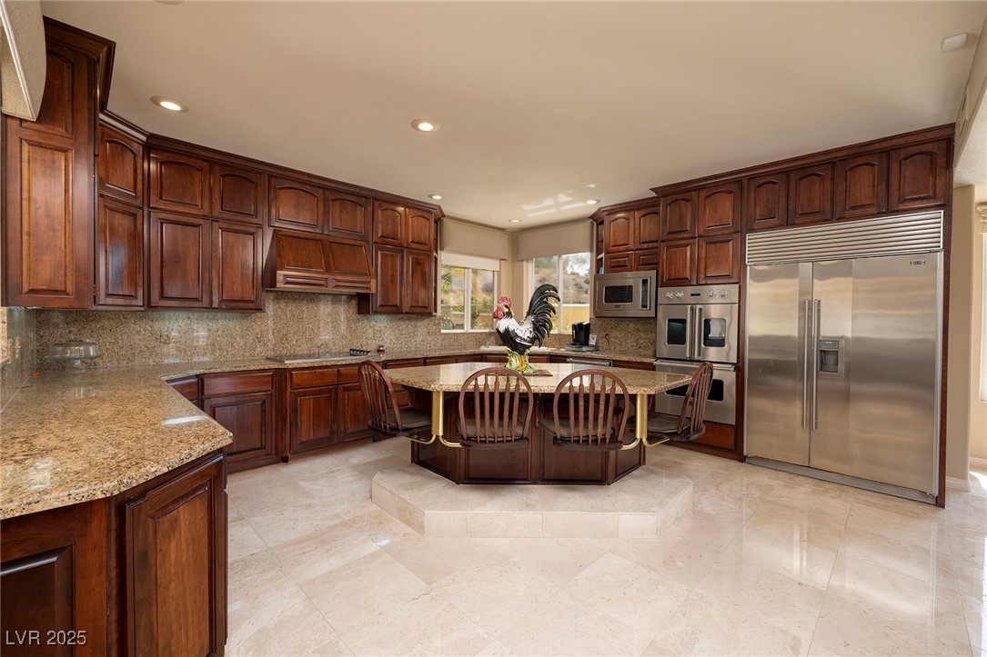 21 Grand Corniche Drive