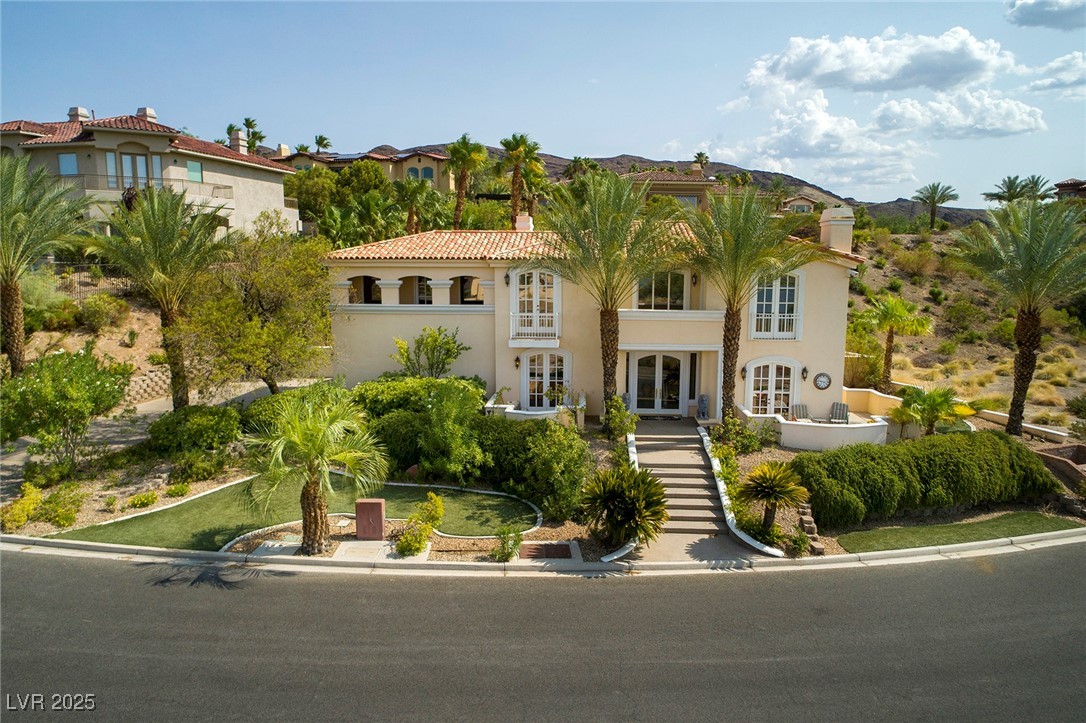 21 Grand Corniche Drive