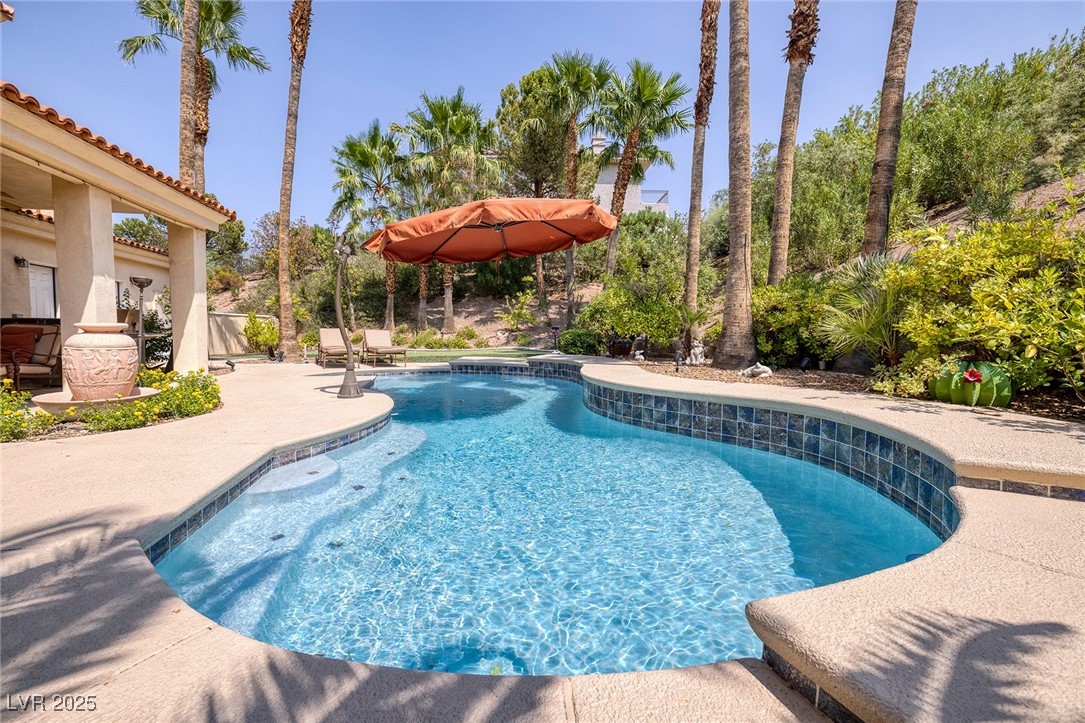 21 Grand Corniche Drive