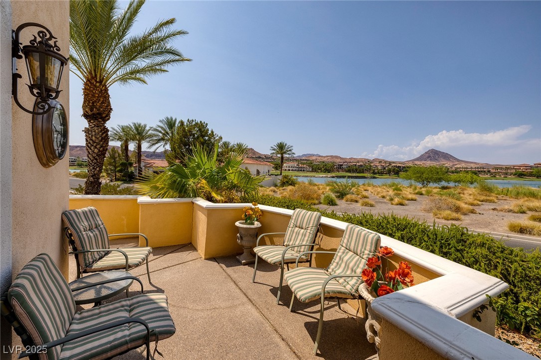 21 Grand Corniche Drive