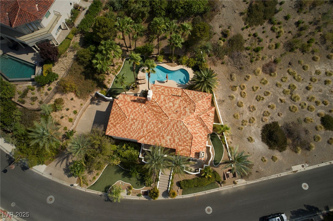 21 Grand Corniche Drive