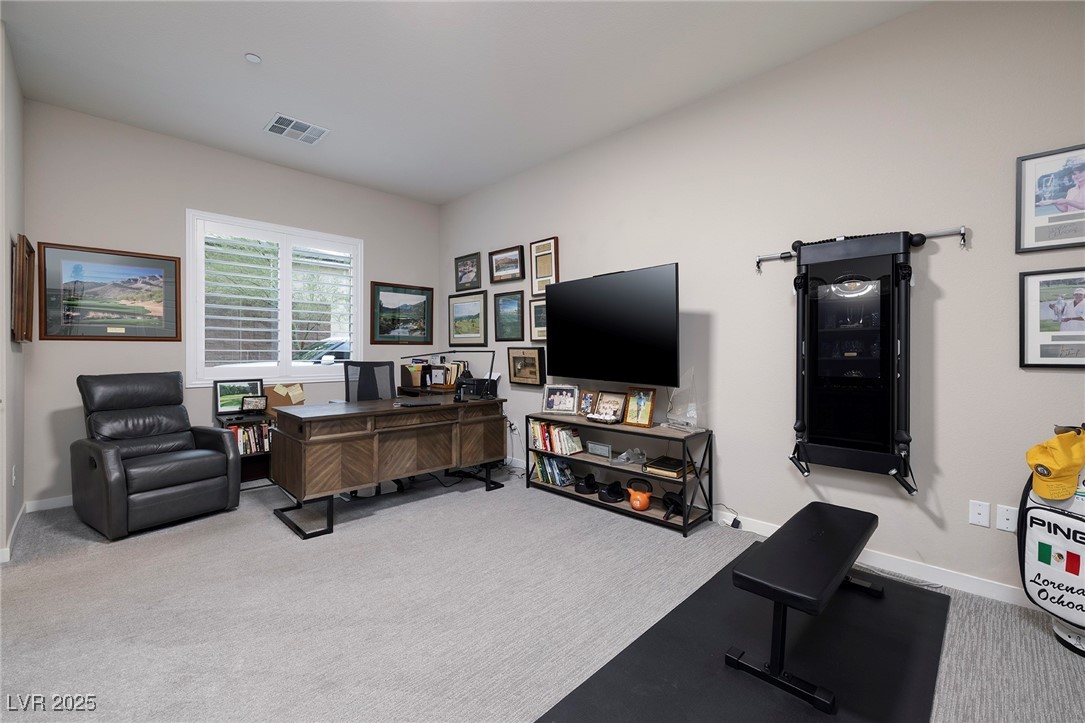 7 Hilltop Crest Street