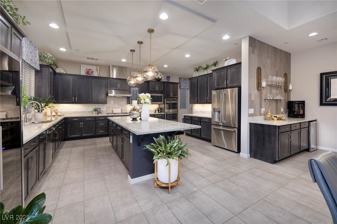 7 Hilltop Crest Street