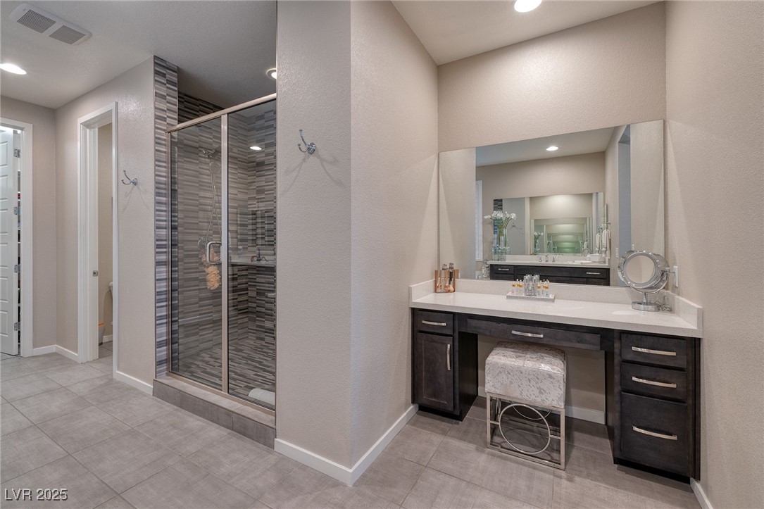 7 Hilltop Crest Street