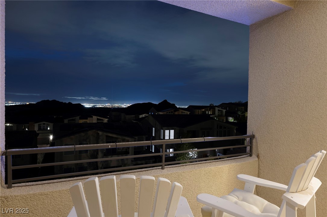 7 Hilltop Crest Street