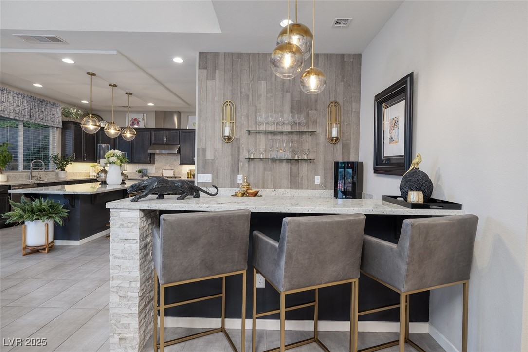 7 Hilltop Crest Street