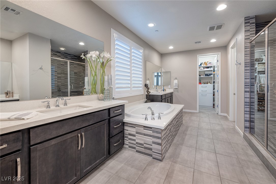 7 Hilltop Crest Street