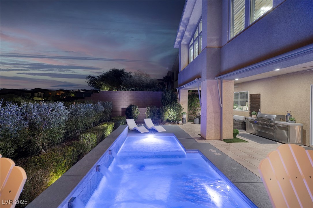 7 Hilltop Crest Street