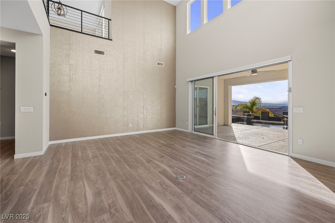 19 Hilltop Crest Street