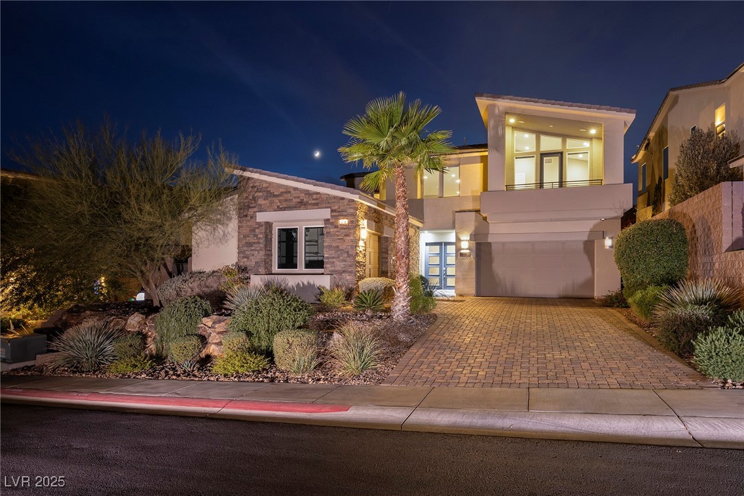 19 Hilltop Crest Street