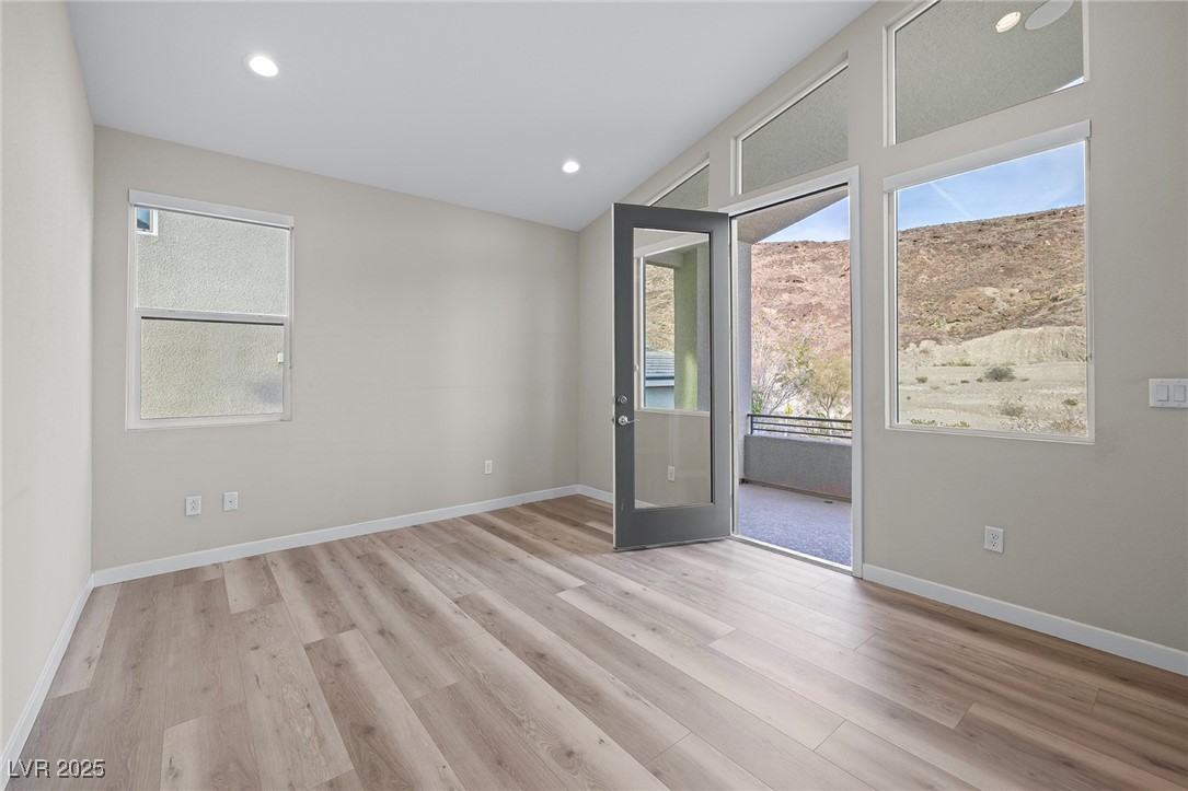 19 Hilltop Crest Street