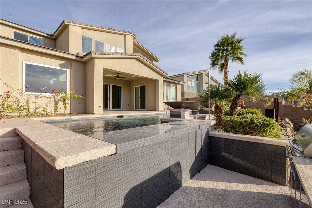 19 Hilltop Crest Street