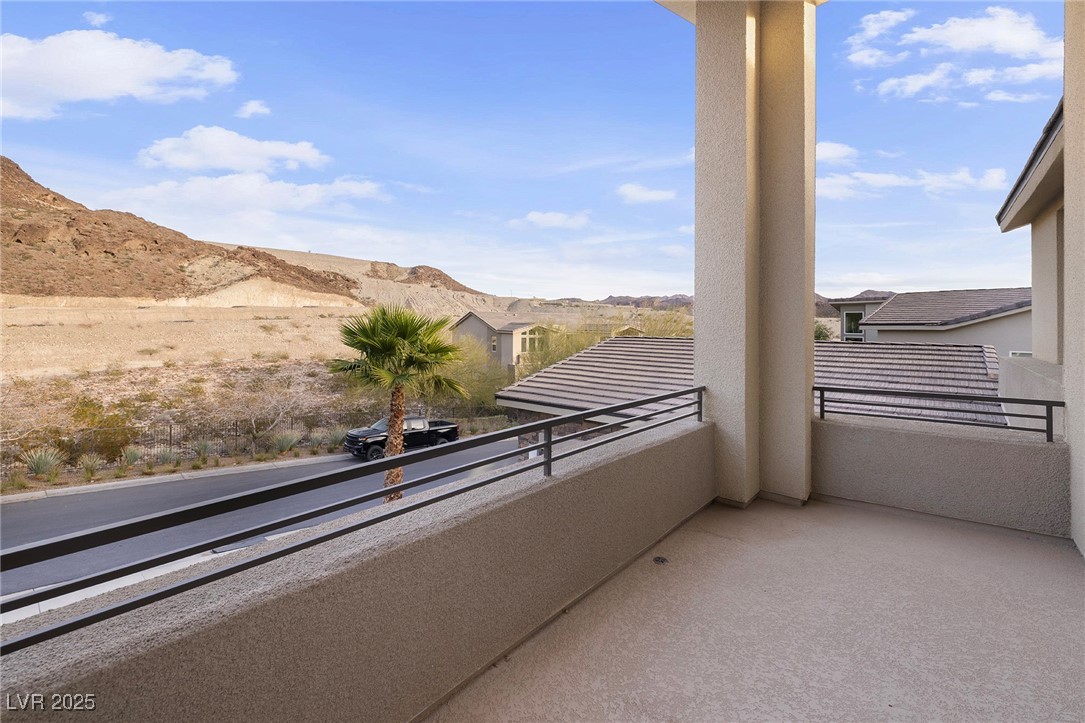 19 Hilltop Crest Street