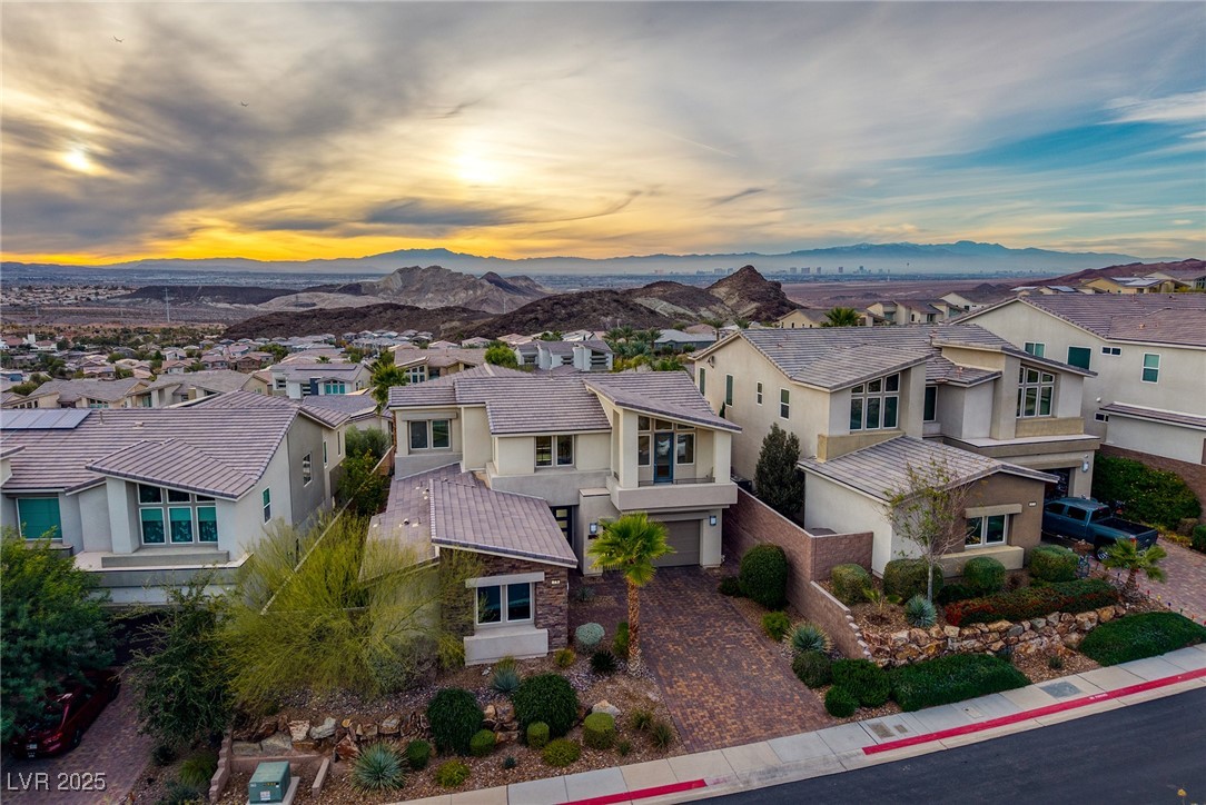 19 Hilltop Crest Street