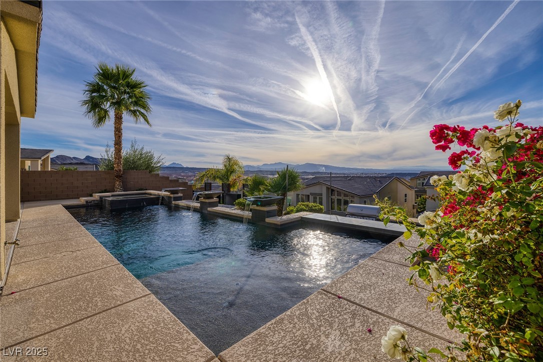 19 Hilltop Crest Street