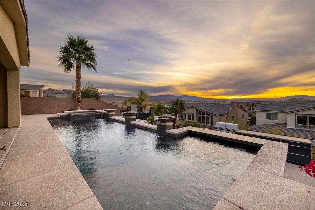 19 Hilltop Crest Street