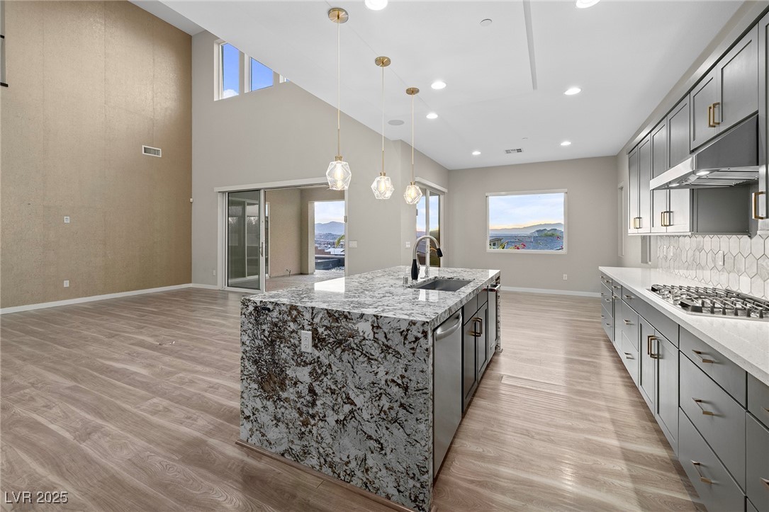 19 Hilltop Crest Street