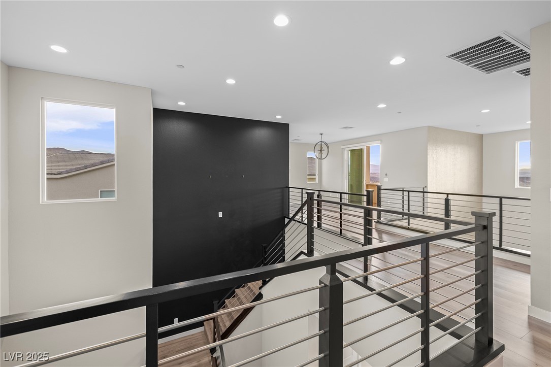 19 Hilltop Crest Street