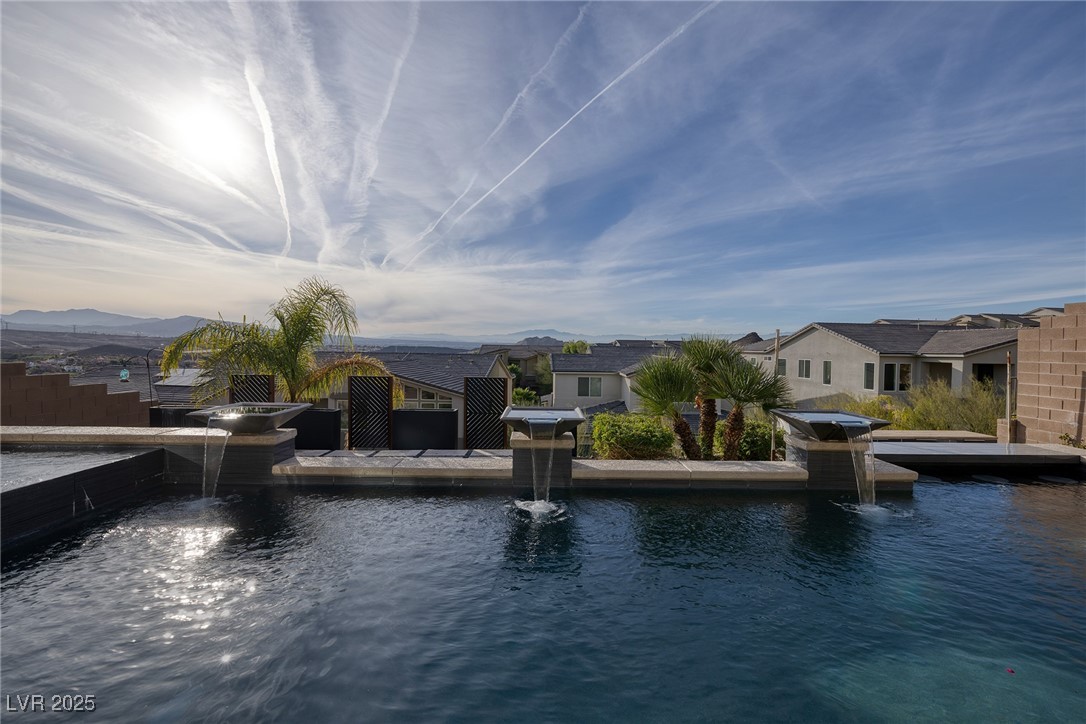 19 Hilltop Crest Street