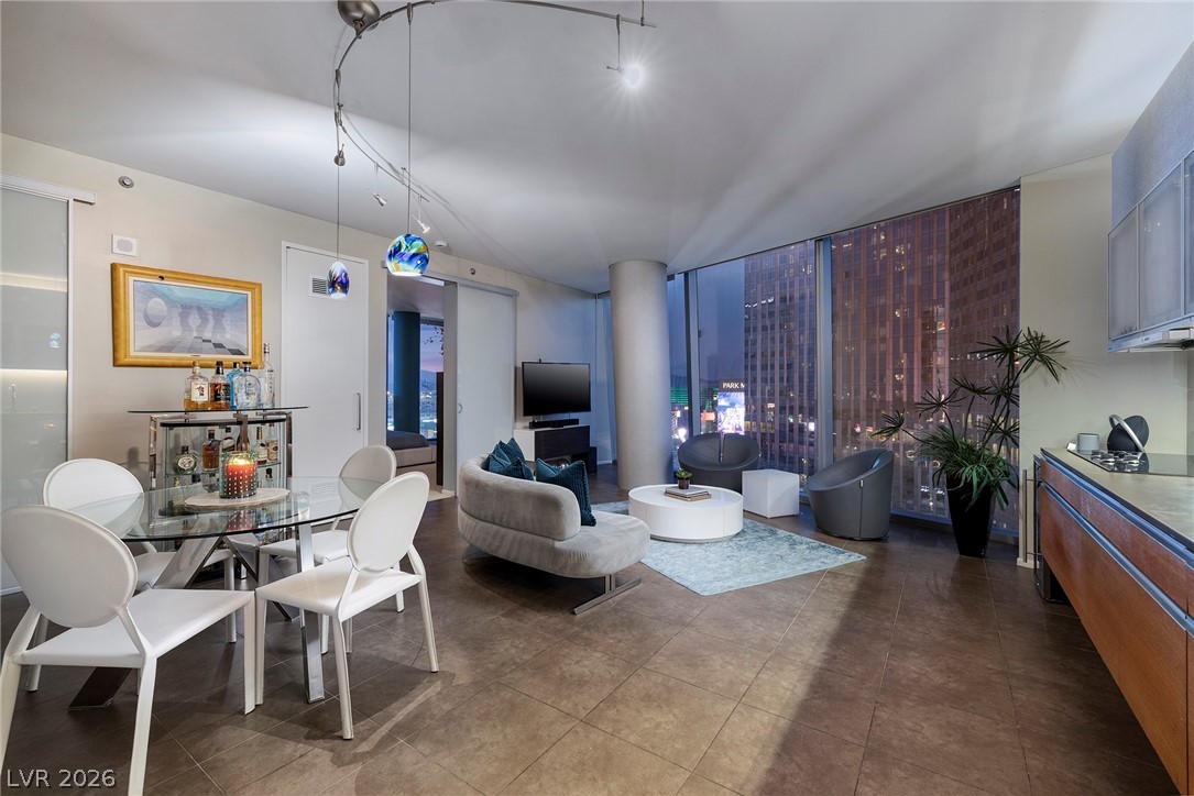 3722 South Las Vegas Boulevard 802