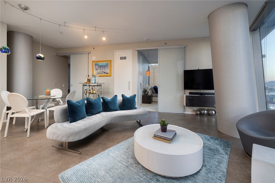 3722 South Las Vegas Boulevard 802