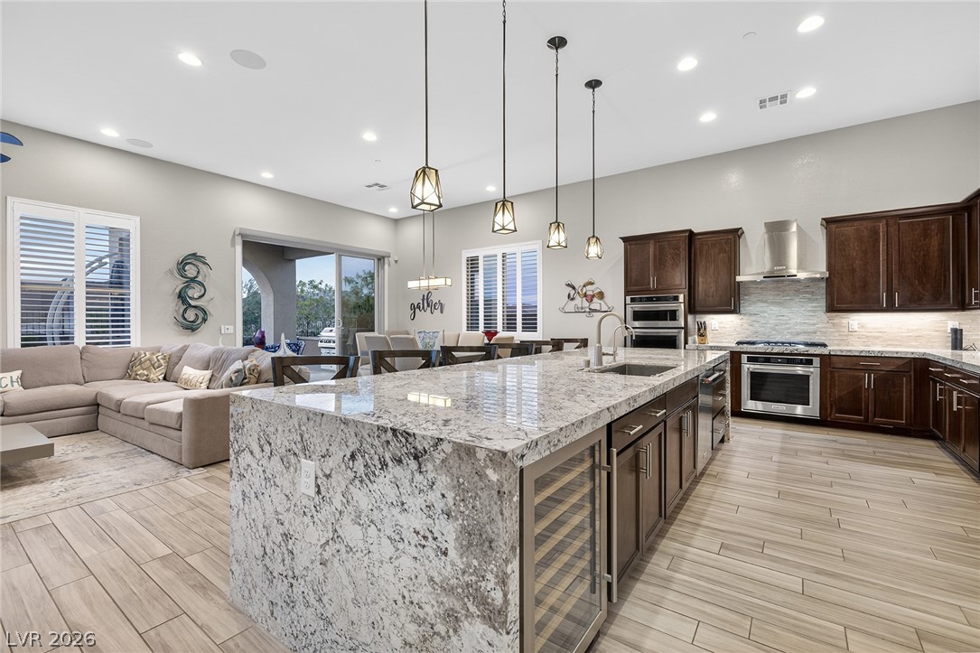 1 Costa Tropical Drive