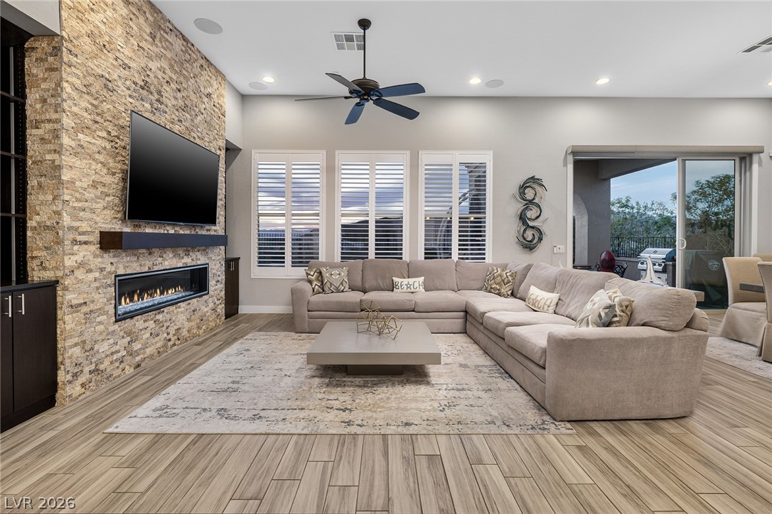 1 Costa Tropical Drive