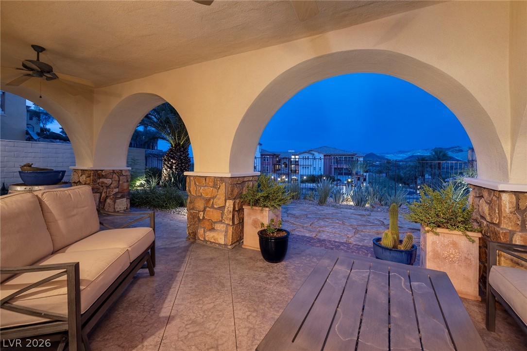 38 Strada Principale