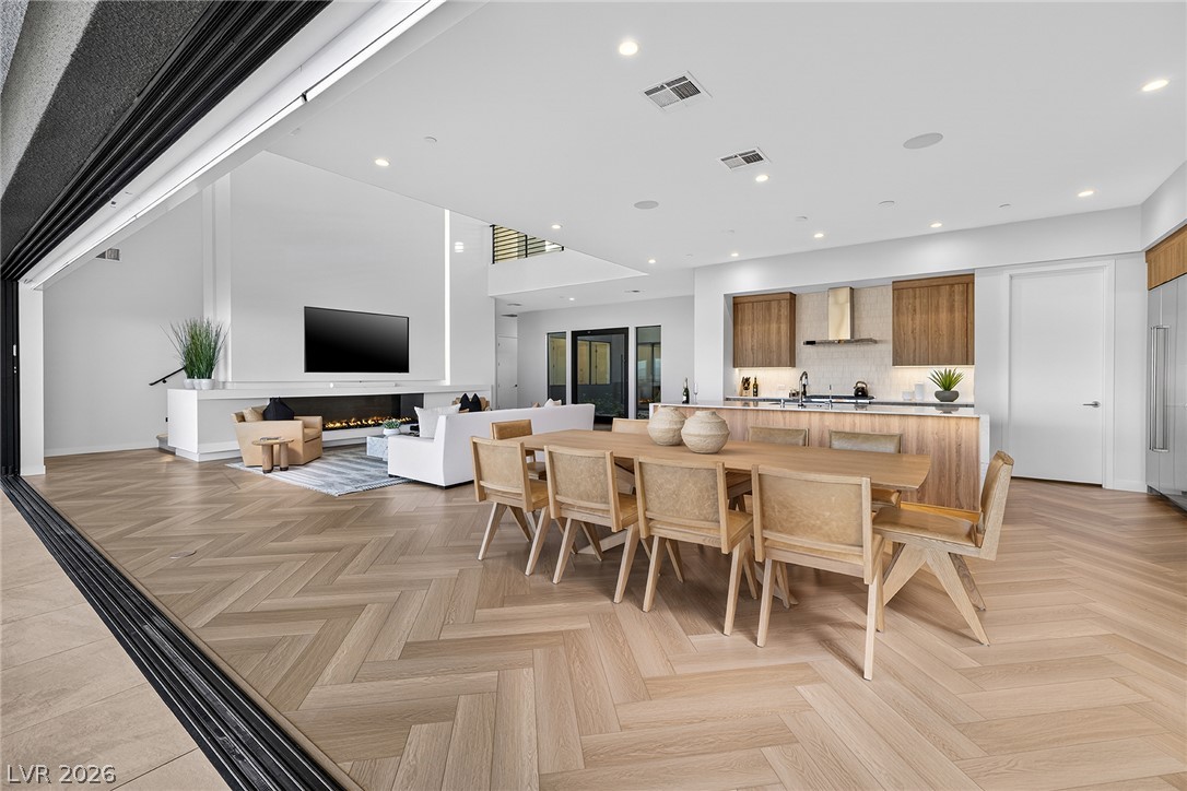 1488 Dragon Glen Drive