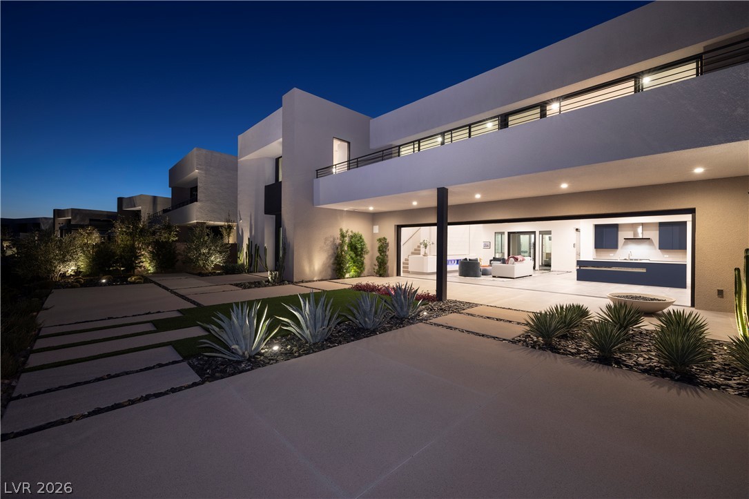25 Falling Ridge Lane