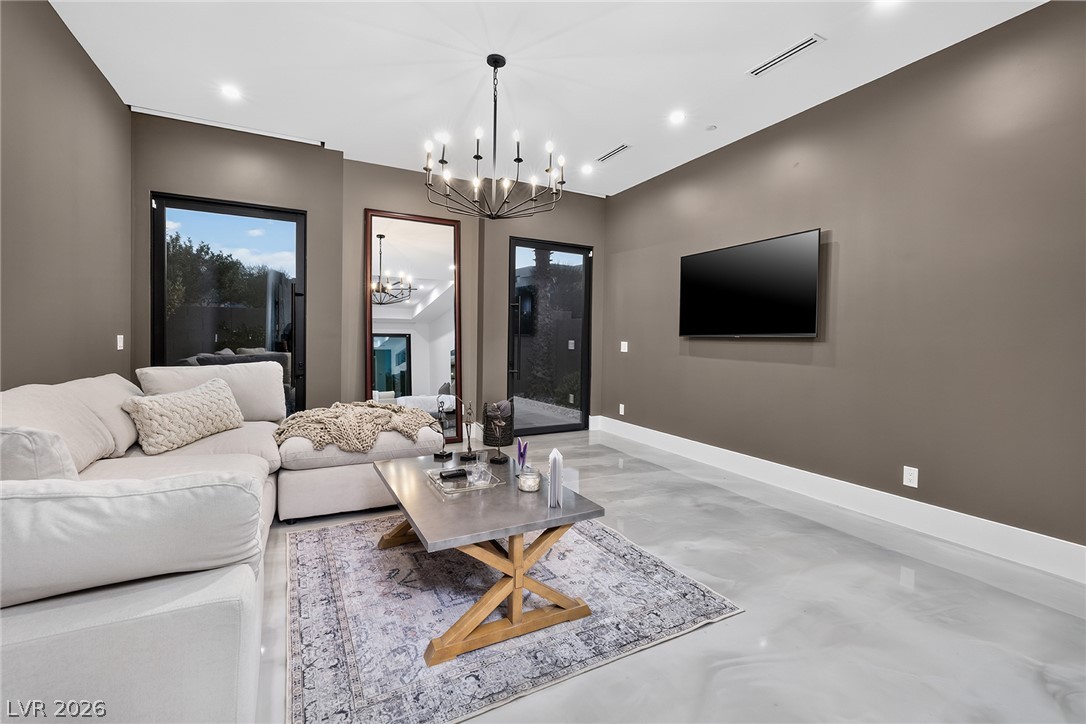 13 Rainbow Point Place