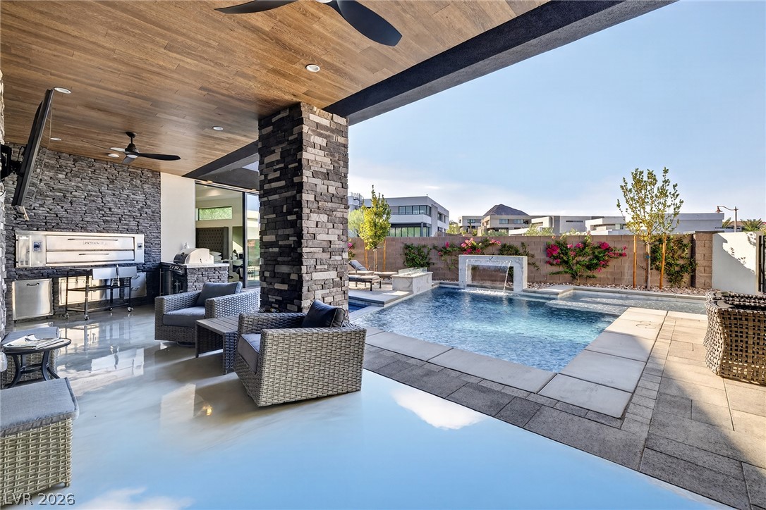13 Rainbow Point Place