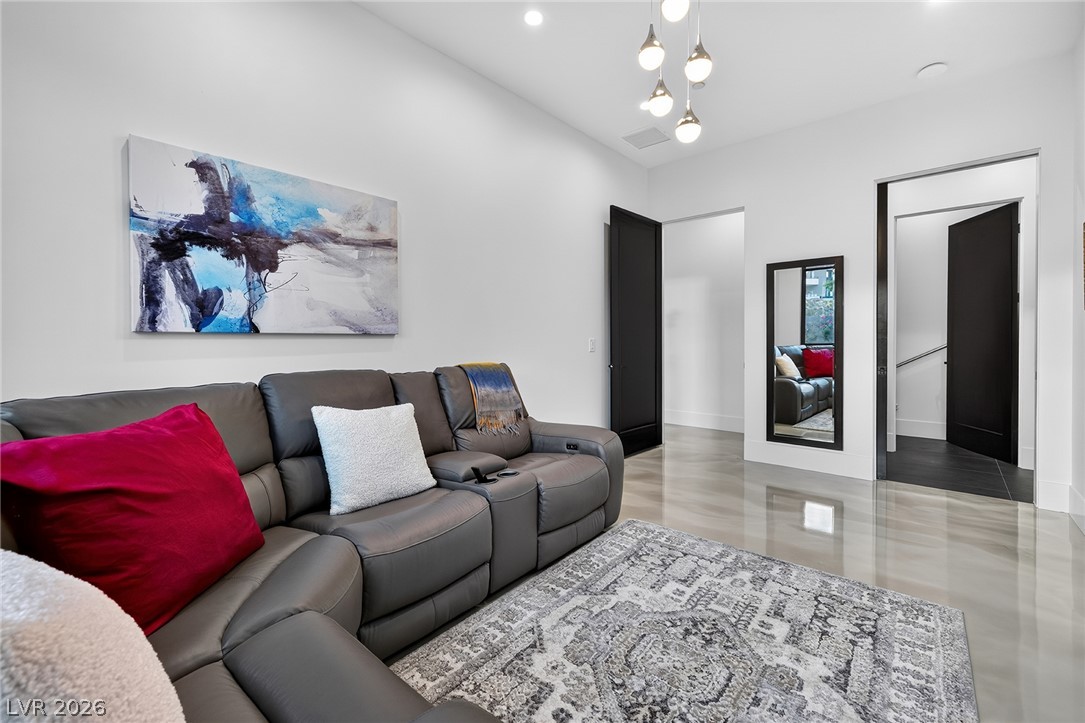 13 Rainbow Point Place