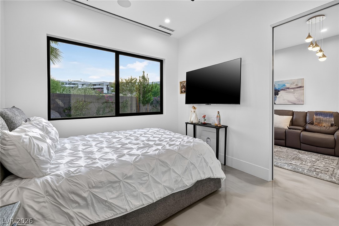 13 Rainbow Point Place