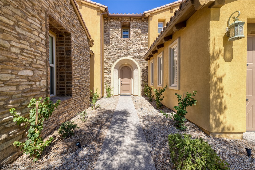 30 Benevolo Drive