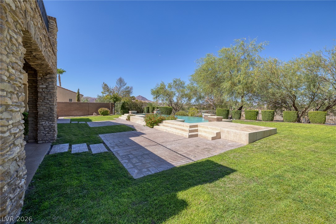 30 Benevolo Drive