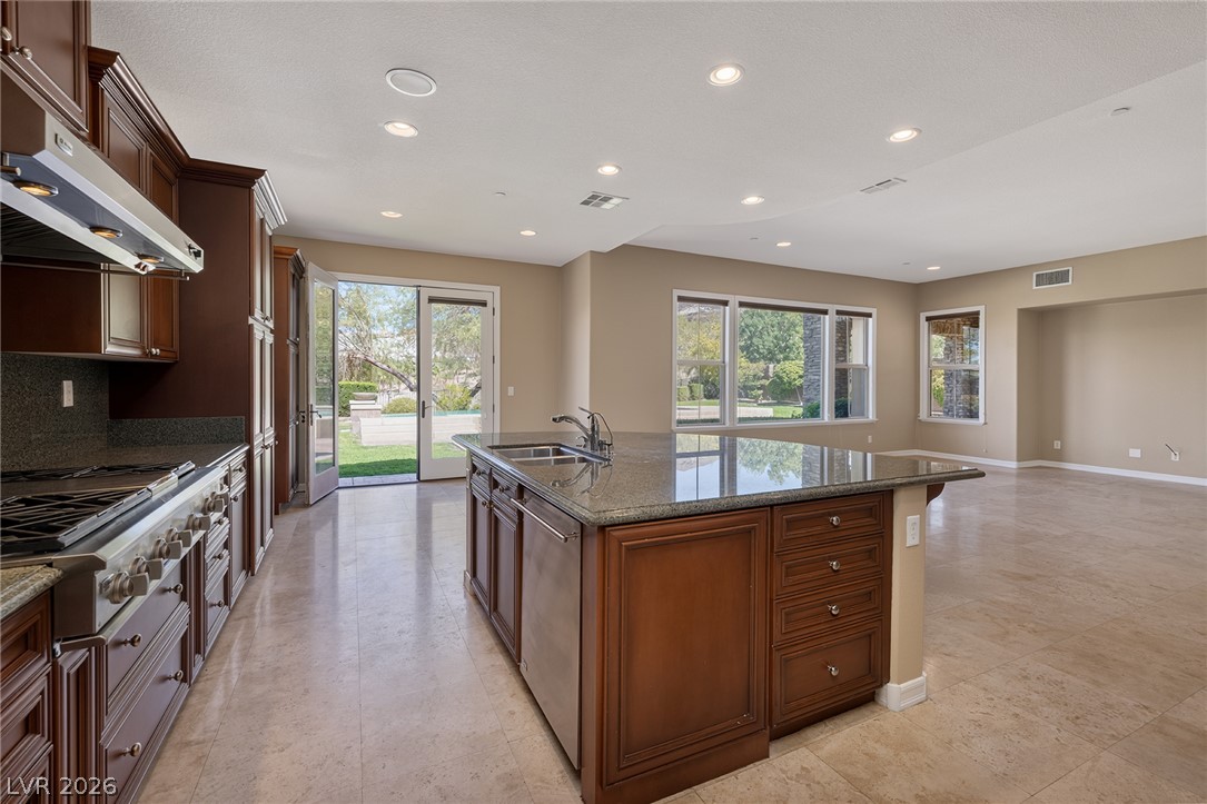 30 Benevolo Drive