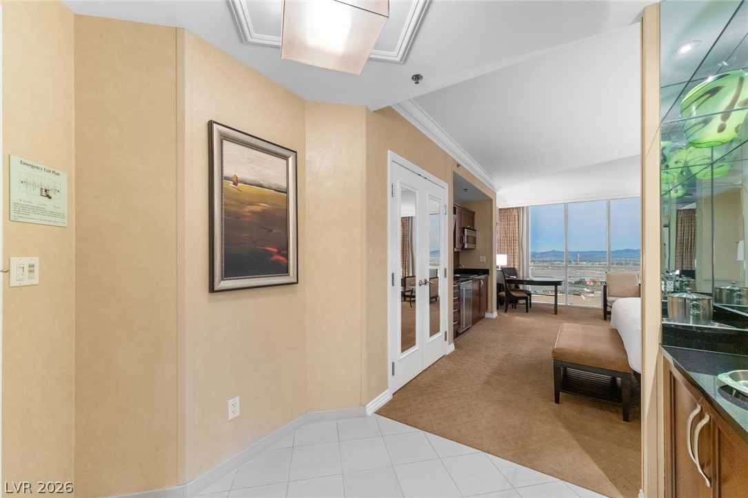 145 East HARMON Avenue 1806