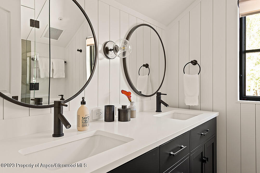 1465 Red Butte Drive