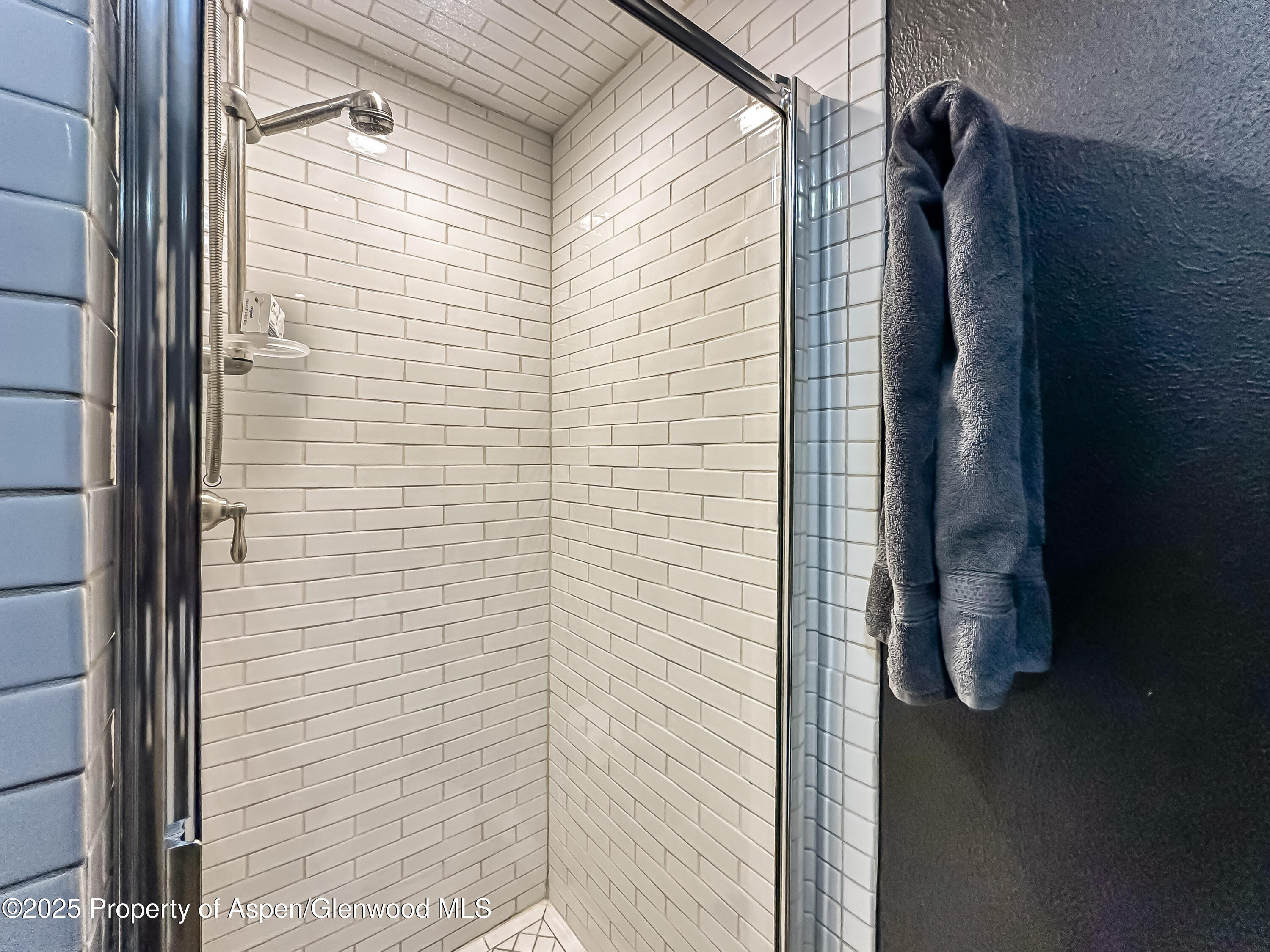 1050 Waters Avenue 9