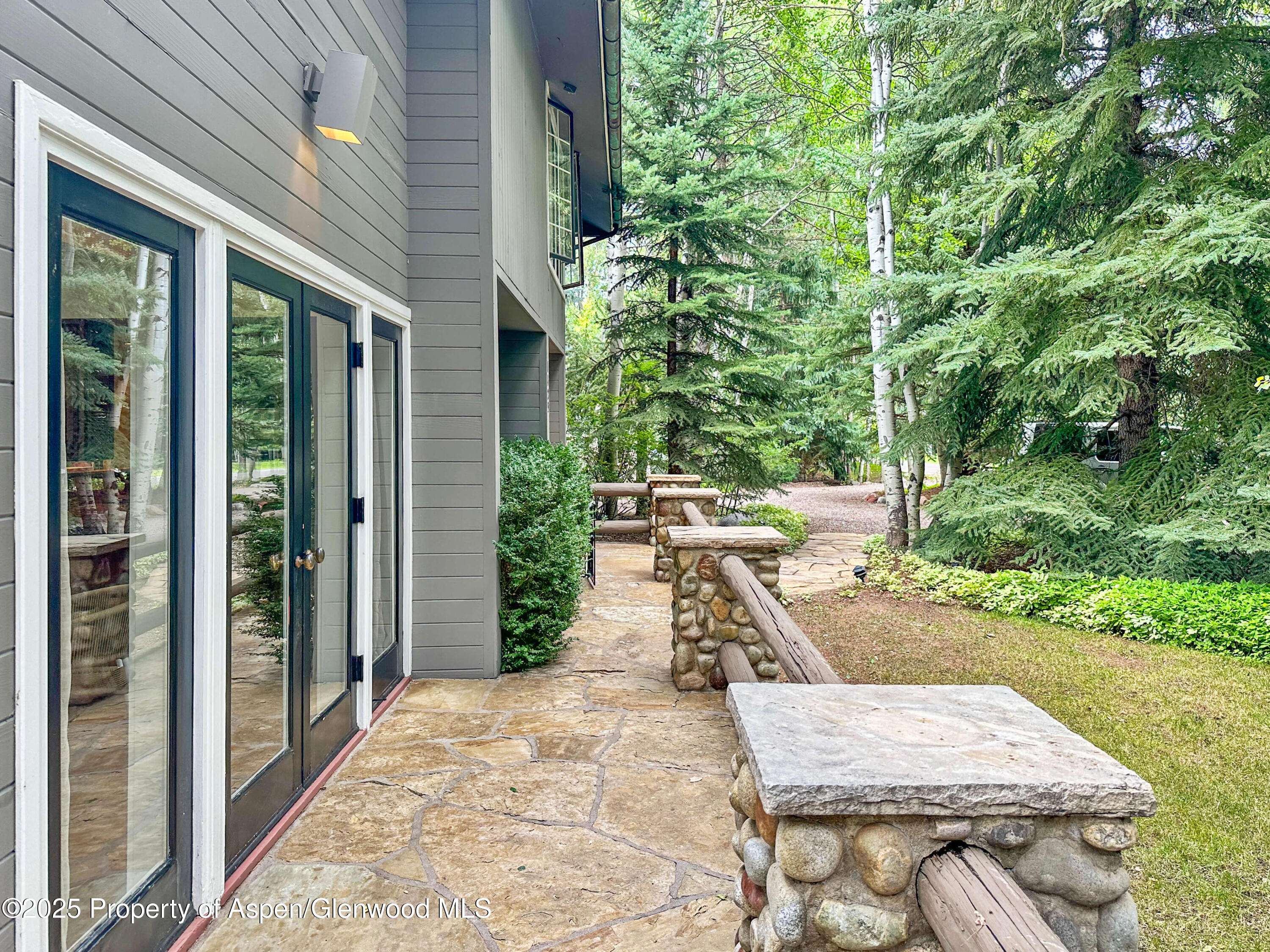 1425 Red Butte Drive