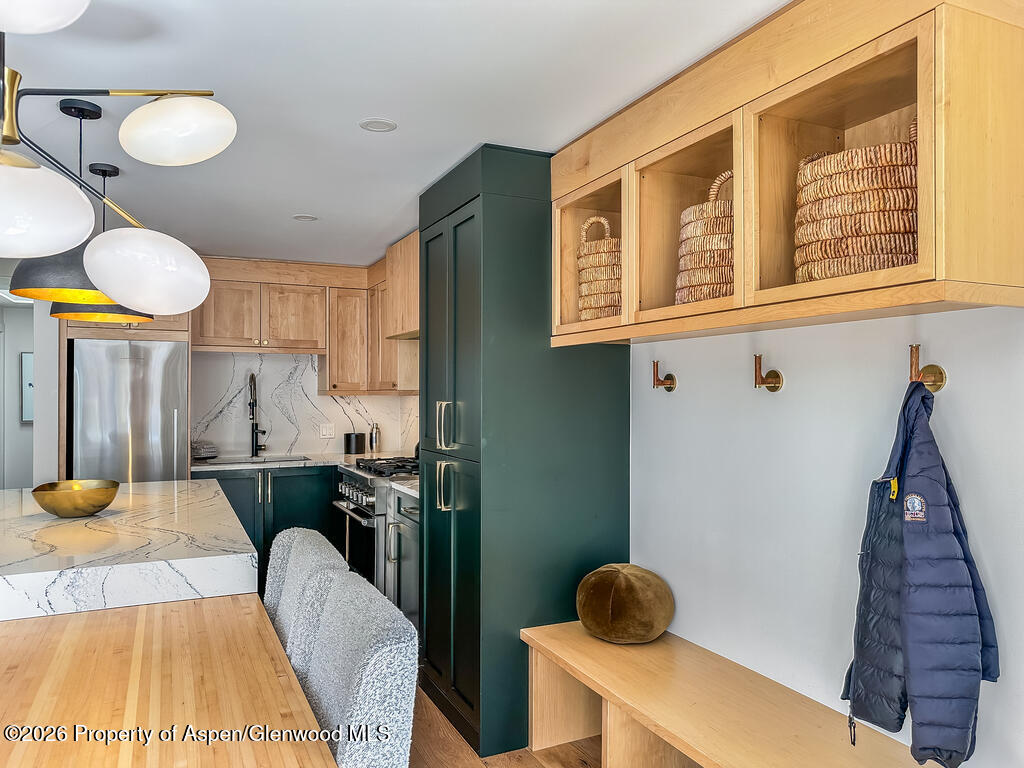 803 E Durant Avenue 8