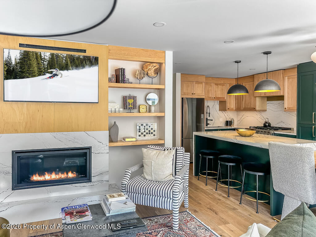 803 E Durant Avenue 8