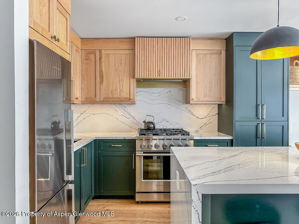 803 E Durant Avenue 8