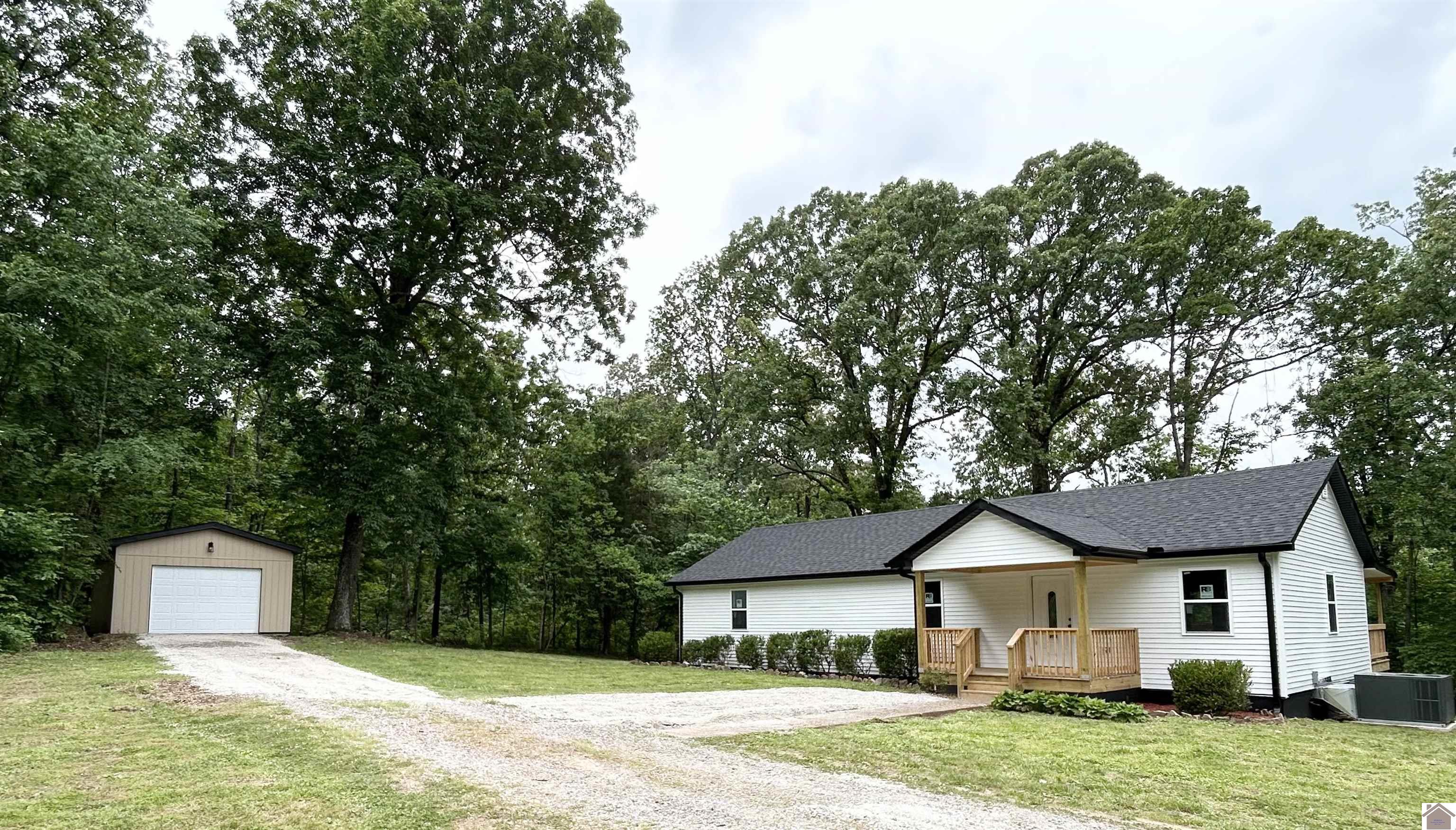 1243 Oak Level Road
