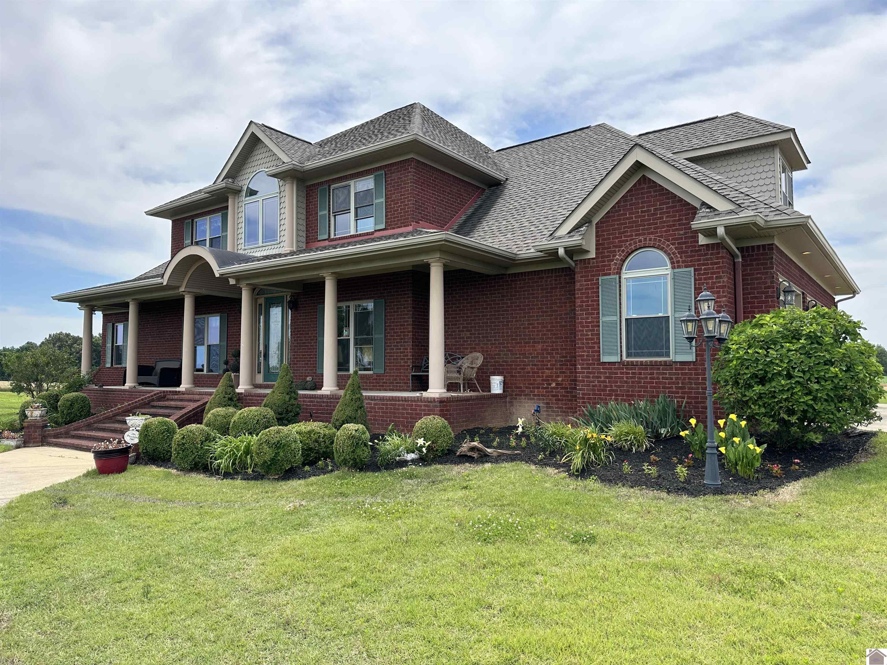 4215 Chestnut Glade Road