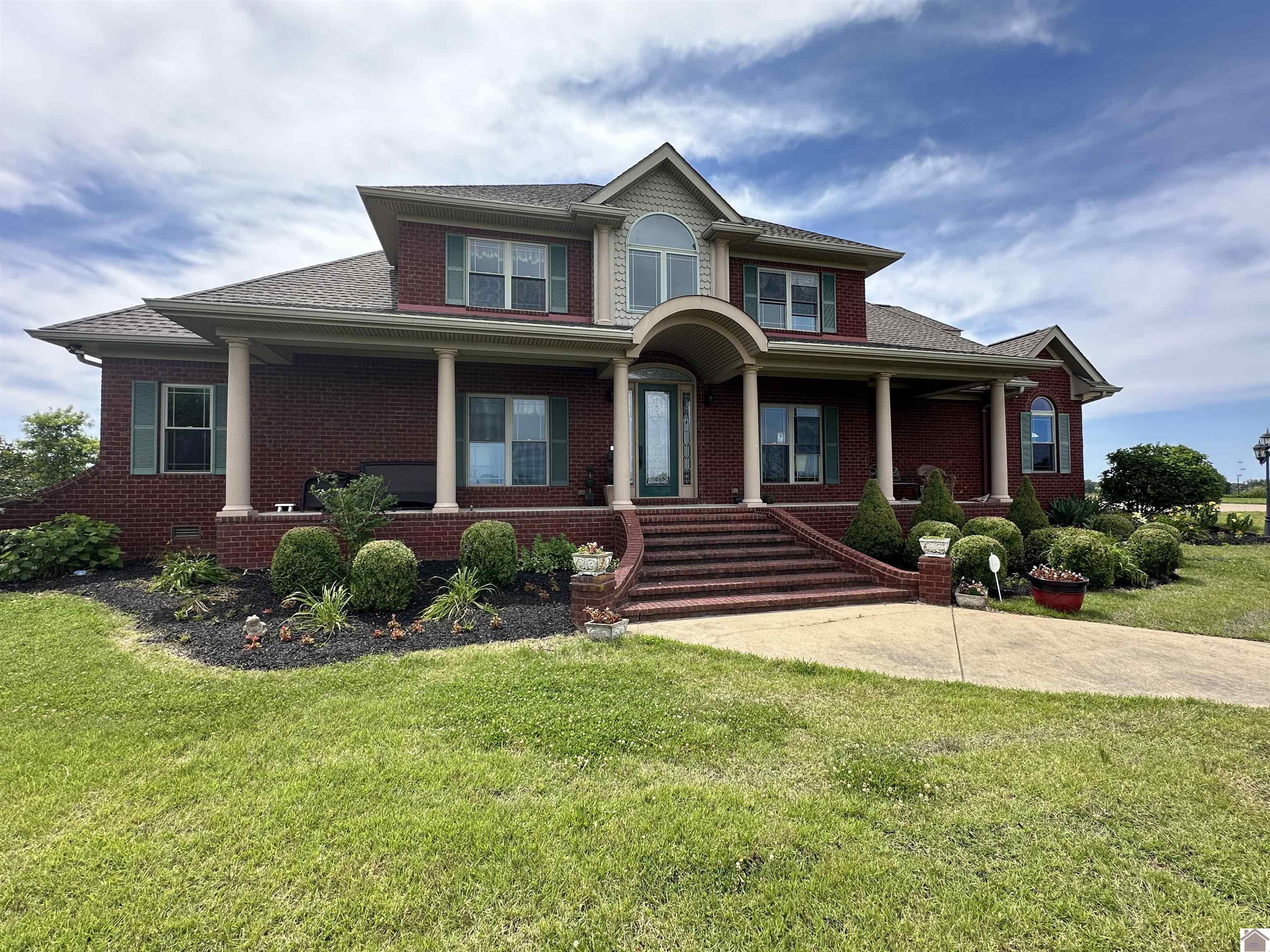 4215 Chestnut Glade Road